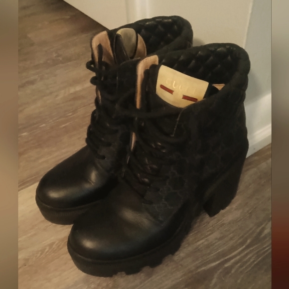 Gucci Shoes - Gucci Logo Leather Ankle Boots 38 🖤
